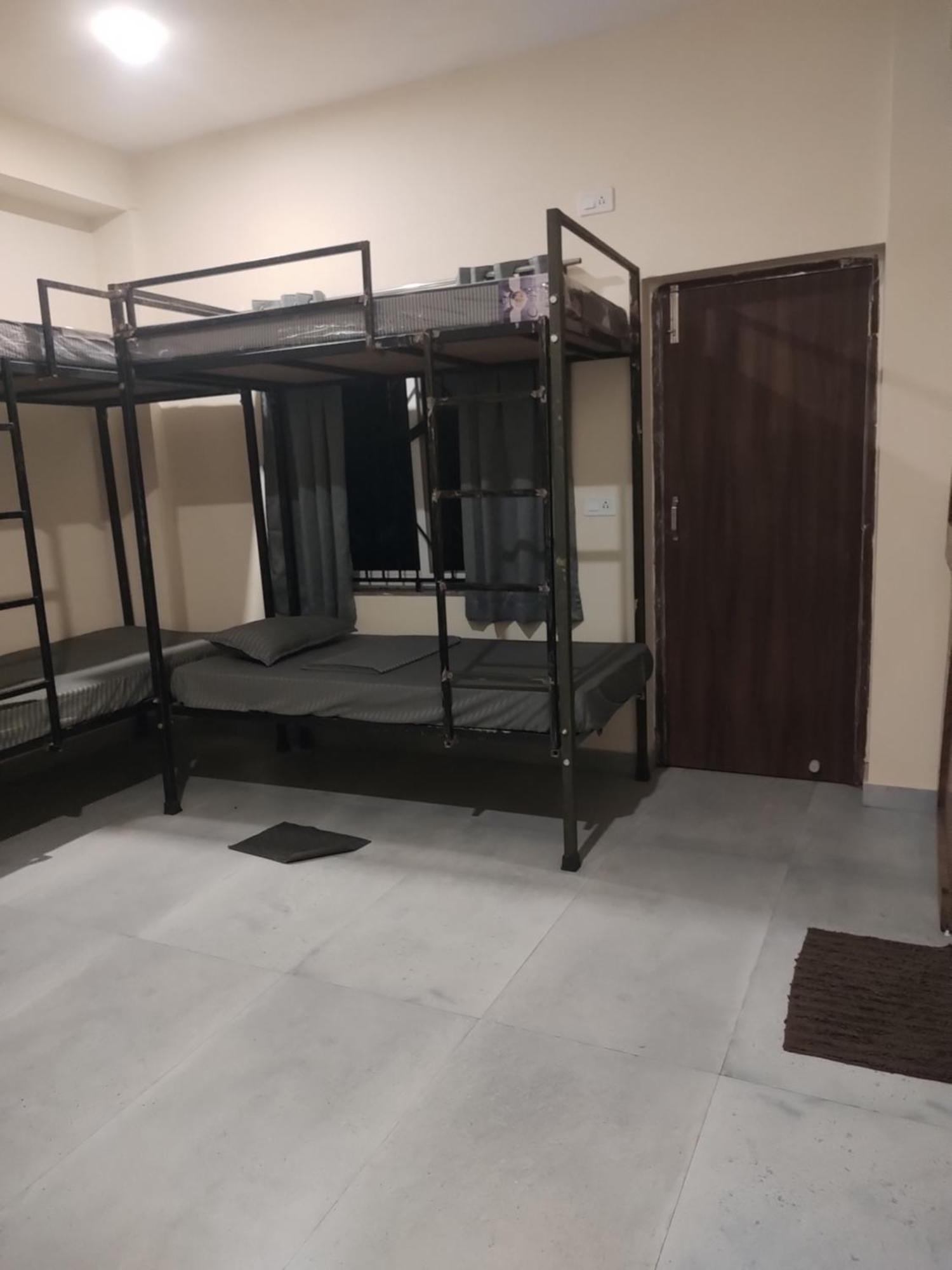 Tavasmi Hostel Puri Ngoại thất bức ảnh
