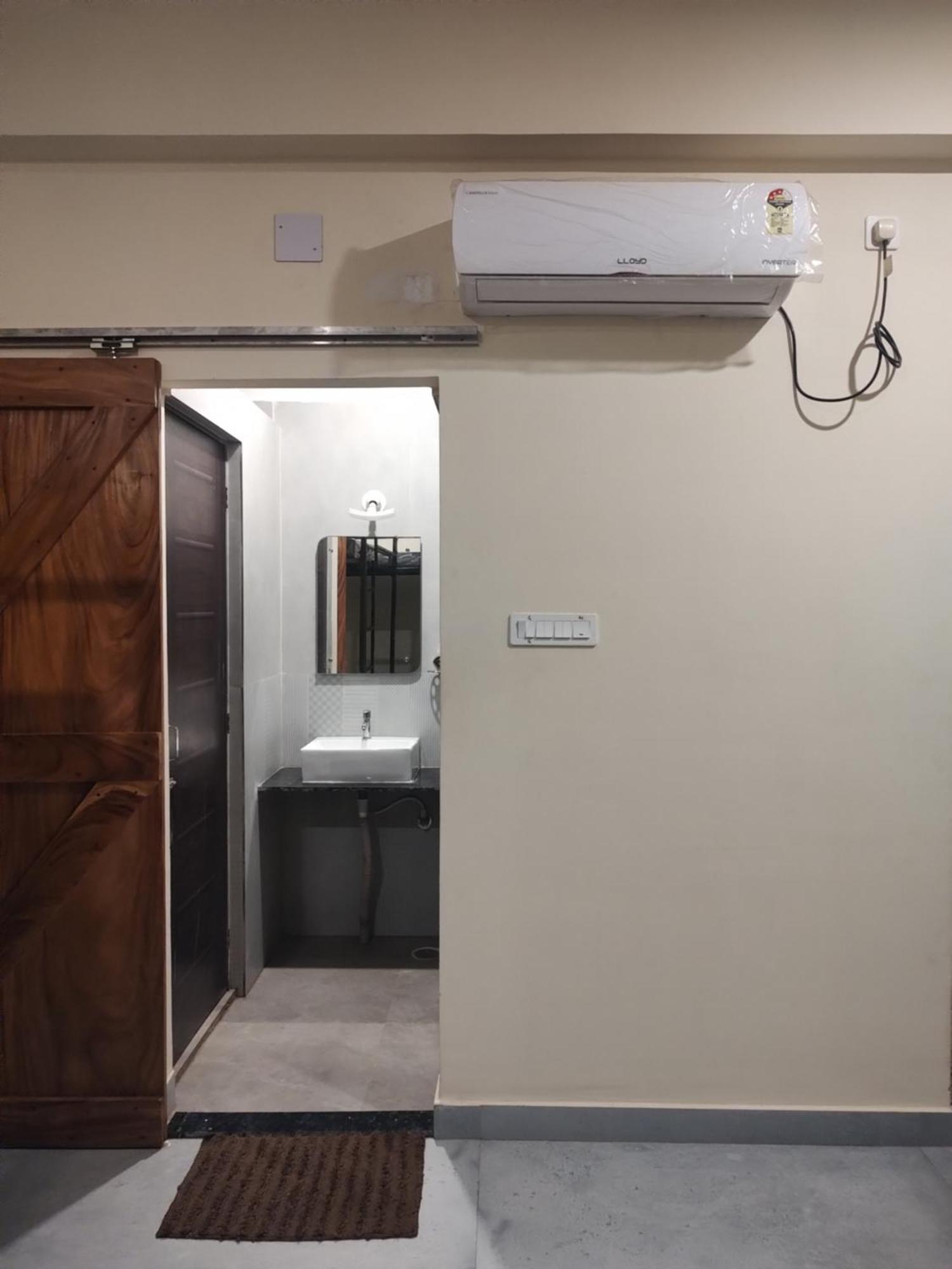 Tavasmi Hostel Puri Ngoại thất bức ảnh